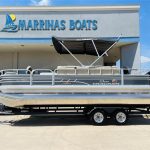 2023 FISHIN BARGE 20 DLX - Sun Tracker